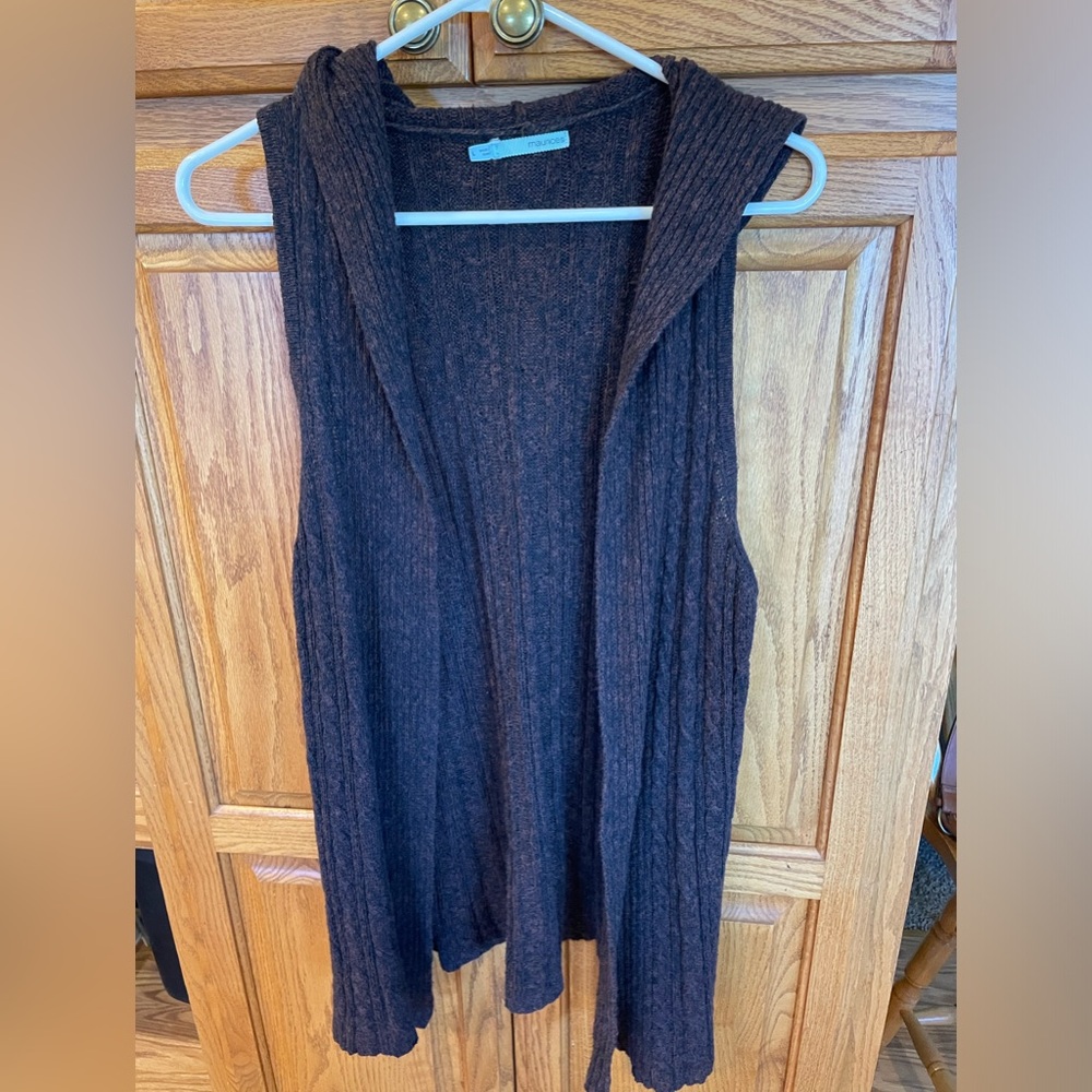 Lot of 2 Live & Let Live Top and Maurices Hooded Sweater Vest Bundle - Picture 7 of 11
